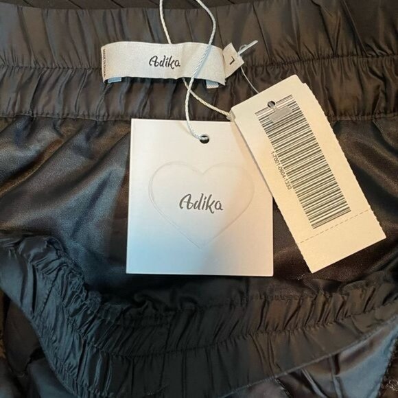 NWT Adika Black Quilted Puffer Mini Skirt Side Zip Elastic Waist Size L - Picture 4 of 7